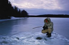 Click image for larger version. 

Name:	ice-fishing-4a.jpg 
Views:	0 
Size:	27.0 KB 
ID:	6324